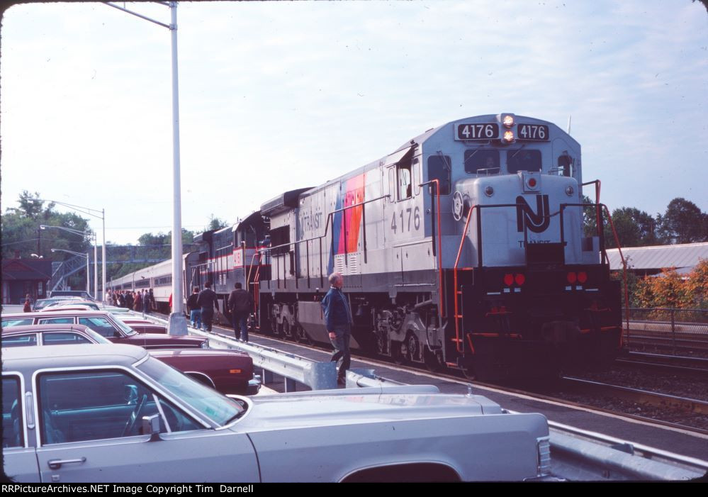 NJT 4176 on U34CH Farewell trip